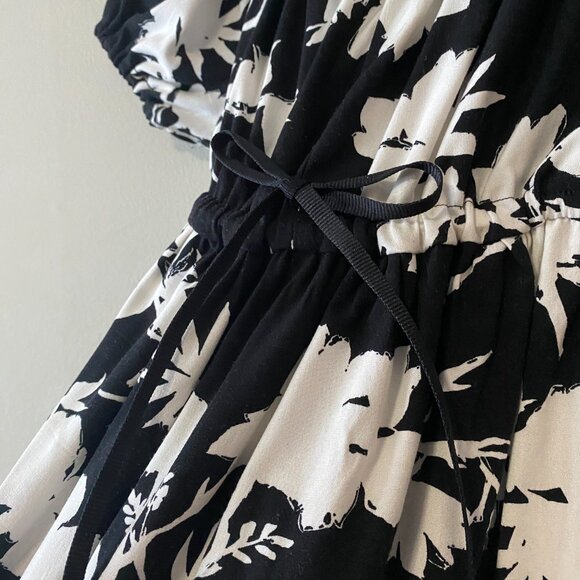 Handmade Children's Upcycled Rayon Black White Pattern Back Tie Bow Dress - Picture 9 of 14